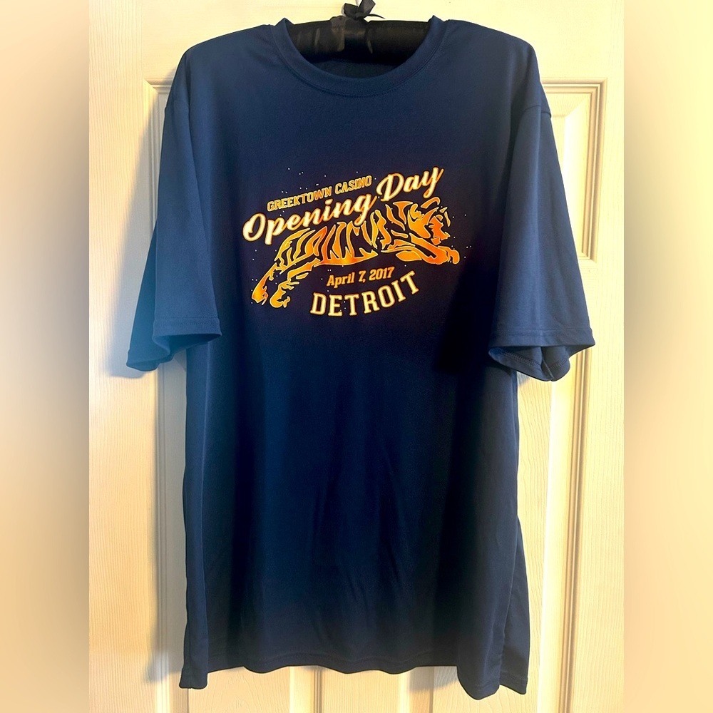 Detroit tigers Opening Day April, 2017 T-shirt, size XL